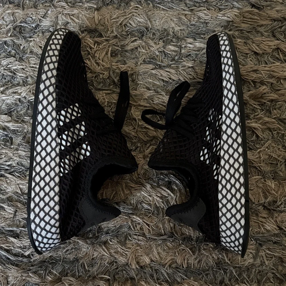 adidas Black Mesh Trending Sneakers, Fit Women’s Size 6